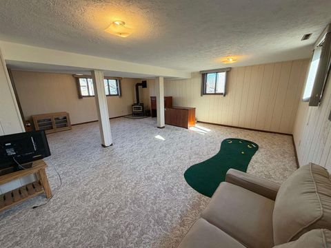 Tiny photo for 211 Wansink Avenue, Sheldon, IA 51201 (MLS # 831740)