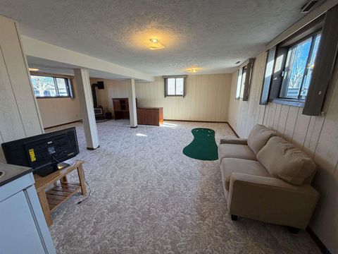 Tiny photo for 211 Wansink Avenue, Sheldon, IA 51201 (MLS # 831740)