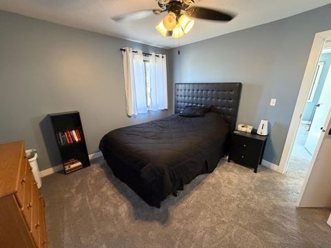 Tiny photo for 211 Wansink Avenue, Sheldon, IA 51201 (MLS # 831740)