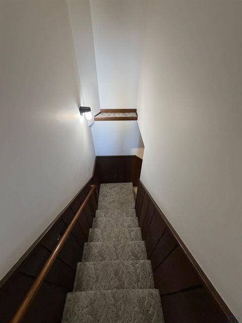 Tiny photo for 211 Wansink Avenue, Sheldon, IA 51201 (MLS # 831740)