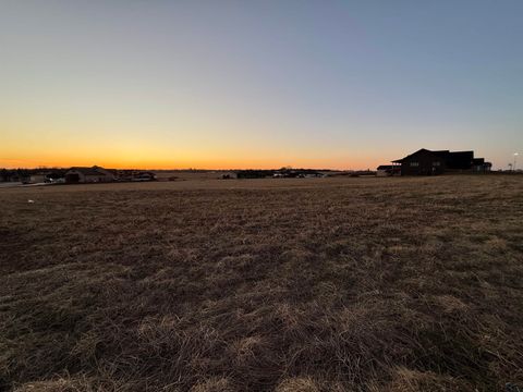 Tiny photo for 1688 Highland Hills, Sioux Center, IA 51250 (MLS # 832298)