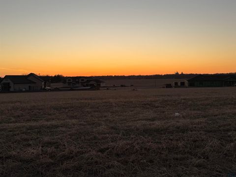 Tiny photo for 1688 Highland Hills, Sioux Center, IA 51250 (MLS # 832298)