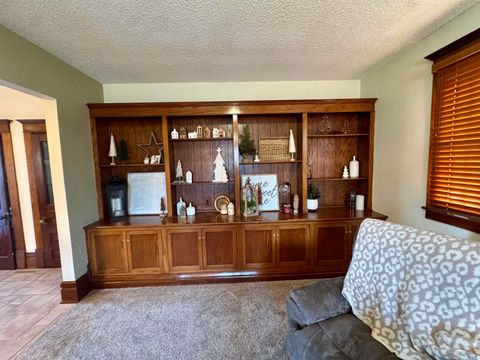 Tiny photo for 805 5th Ave, Alton, IA 51003 (MLS # 831737)