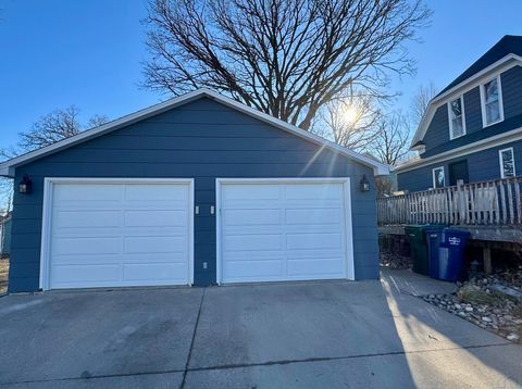 Tiny photo for 805 5th Ave, Alton, IA 51003 (MLS # 831737)