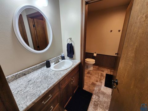 Tiny photo for 1311 Aspen St, Hull, IA 51239 (MLS # 830773)