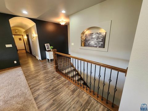 Tiny photo for 1311 Aspen St, Hull, IA 51239 (MLS # 830773)