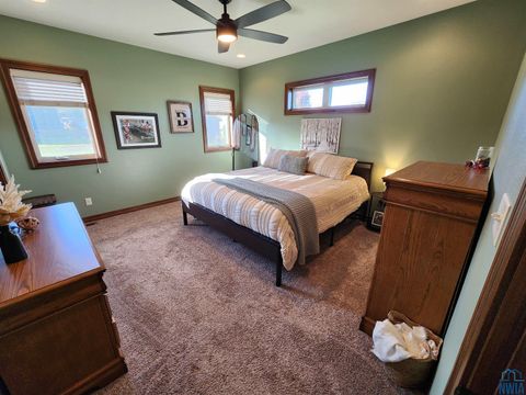 Tiny photo for 1311 Aspen St, Hull, IA 51239 (MLS # 830773)