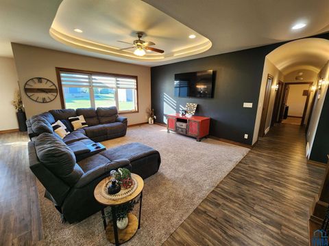 Tiny photo for 1311 Aspen St, Hull, IA 51239 (MLS # 830773)