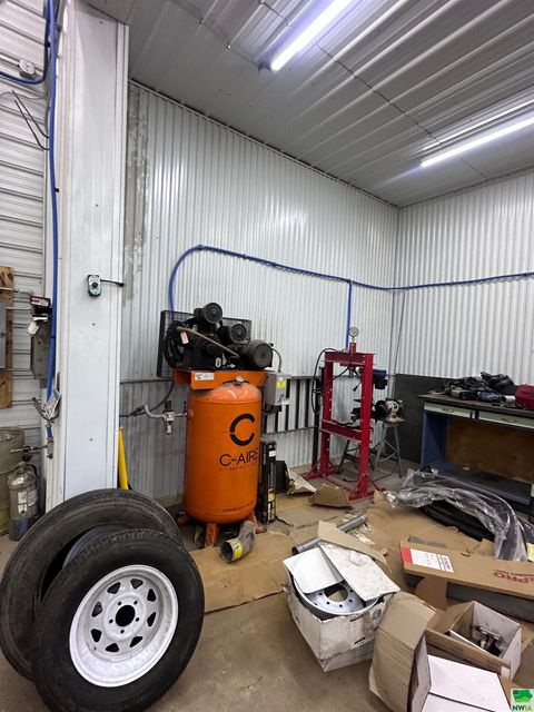 Tiny photo for 601 E 10th Street, Alton, IA 51003 (MLS # 828890)