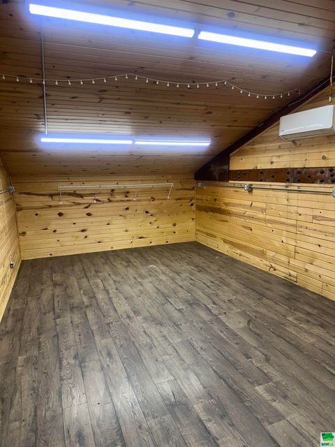 Tiny photo for 601 E 10th Street, Alton, IA 51003 (MLS # 828890)