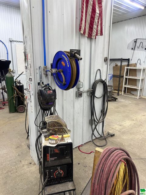 Tiny photo for 601 E 10th Street, Alton, IA 51003 (MLS # 828890)