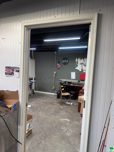 Tiny photo for 601 E 10th Street, Alton, IA 51003 (MLS # 828890)