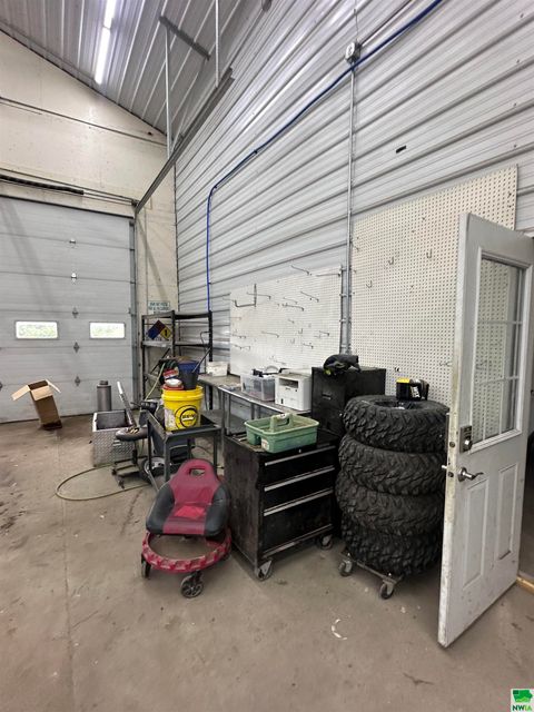 Tiny photo for 601 E 10th Street, Alton, IA 51003 (MLS # 828890)