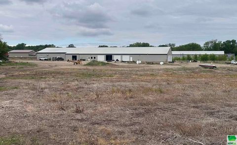 Photo of 601 E 10th Street, Alton, IA 51003 (MLS # 828890)