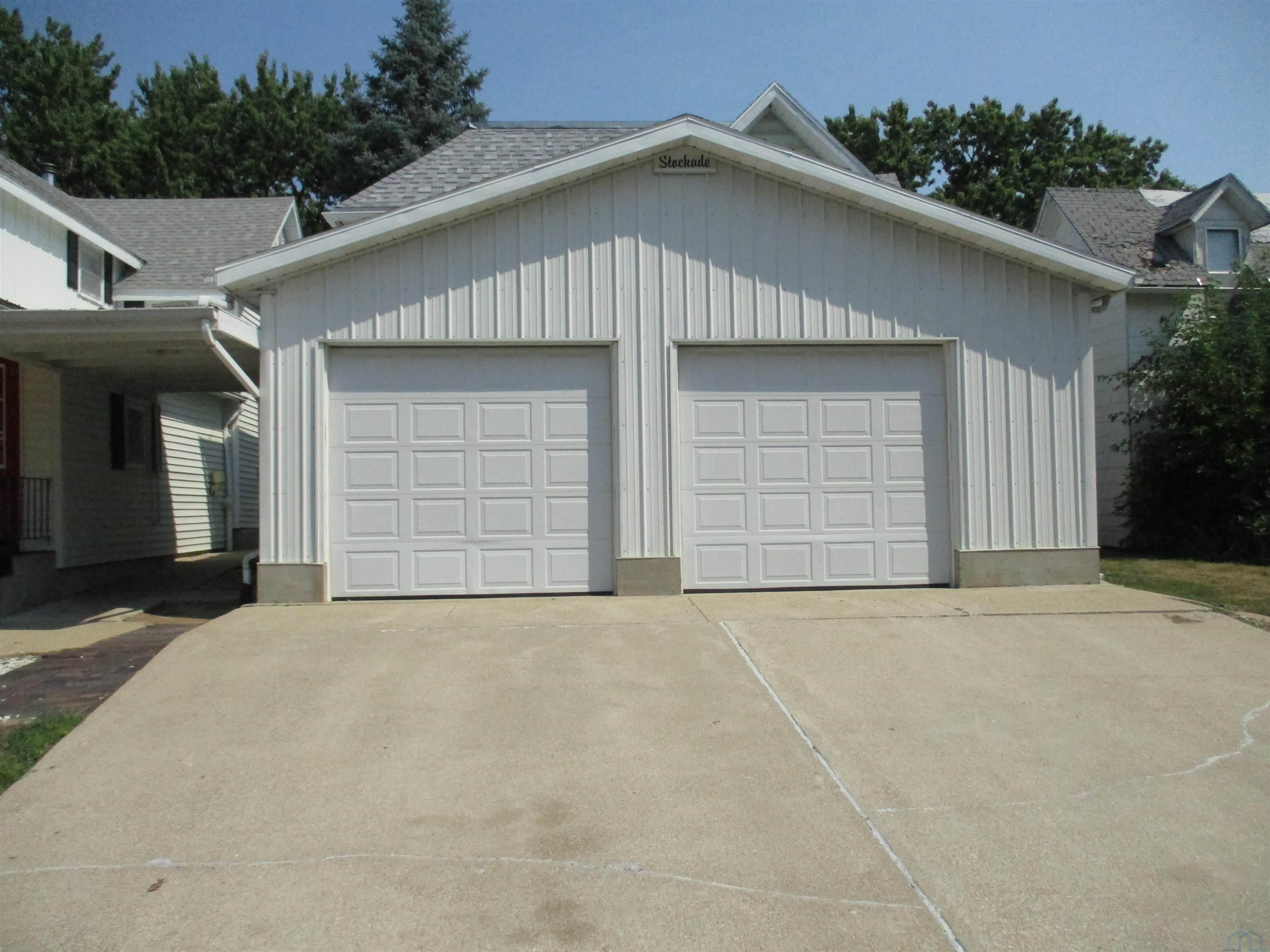 611 W Cherry Street - Photo 4