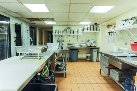 Tiny photo for 814 Lincoln Pl SE Pl, Orange City, IA 51041 (MLS # 831120)