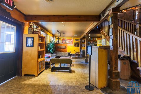 Tiny photo for 814 Lincoln Pl SE Pl, Orange City, IA 51041 (MLS # 831120)