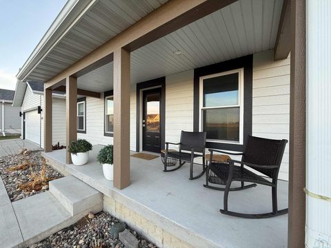 Tiny photo for 1514 Lincoln Pl SE Pl, Orange City, IA 51041 (MLS # 831174)