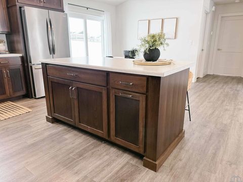 Tiny photo for 1514 Lincoln Pl SE Pl, Orange City, IA 51041 (MLS # 831174)