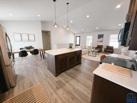 Tiny photo for 1514 Lincoln Pl SE Pl, Orange City, IA 51041 (MLS # 831174)