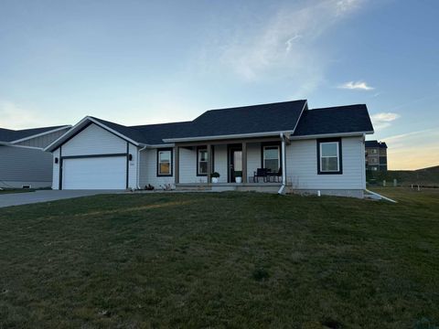 Tiny photo for 1514 Lincoln Pl SE Pl, Orange City, IA 51041 (MLS # 831174)