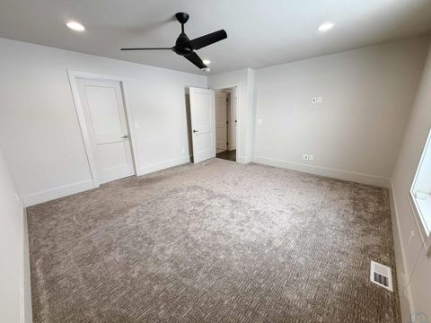 Tiny photo for 1514 Lincoln Pl SE Pl, Orange City, IA 51041 (MLS # 831174)