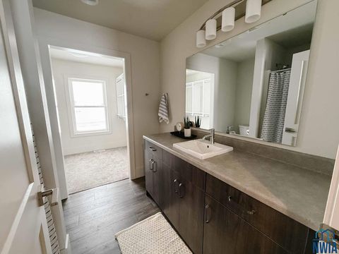 Tiny photo for 1514 Lincoln Pl SE Pl, Orange City, IA 51041 (MLS # 831174)