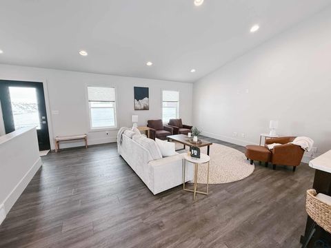 Tiny photo for 1514 Lincoln Pl SE Pl, Orange City, IA 51041 (MLS # 831174)