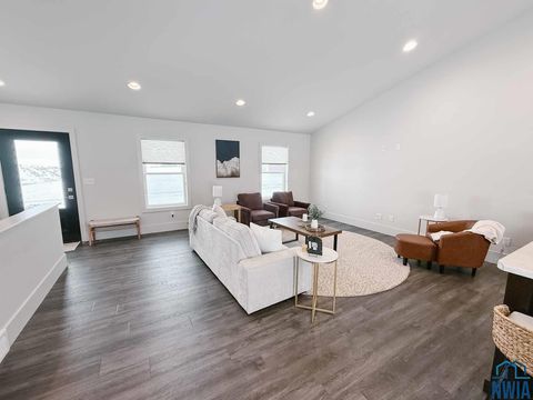 Tiny photo for 1514 Lincoln Pl SE Pl, Orange City, IA 51041 (MLS # 831174)