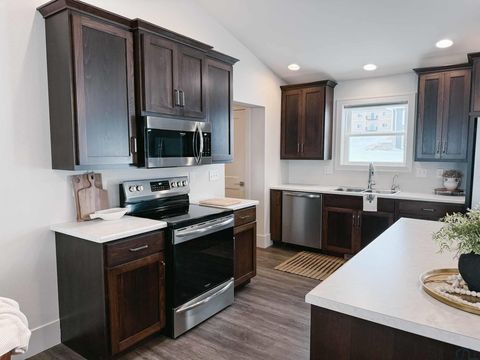 Tiny photo for 1514 Lincoln Pl SE Pl, Orange City, IA 51041 (MLS # 831174)