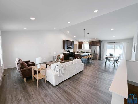 Tiny photo for 1514 Lincoln Pl SE Pl, Orange City, IA 51041 (MLS # 831174)