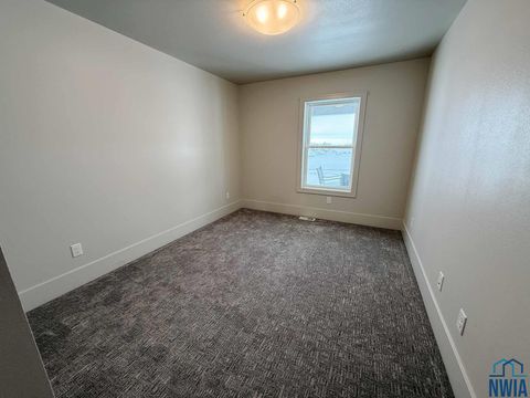 Tiny photo for 1514 Lincoln Pl SE Pl, Orange City, IA 51041 (MLS # 831174)