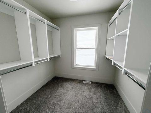 Tiny photo for 1514 Lincoln Pl SE Pl, Orange City, IA 51041 (MLS # 831174)