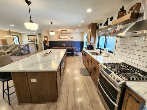 Tiny photo for 240 E. Meadow Dr, Sioux Center, IA 51250 (MLS # 830994)