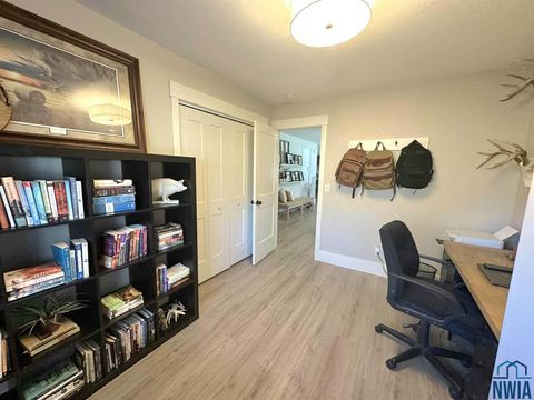 Tiny photo for 240 E. Meadow Dr, Sioux Center, IA 51250 (MLS # 830994)