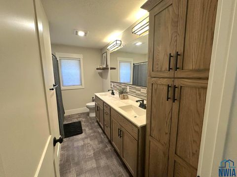 Tiny photo for 240 E. Meadow Dr, Sioux Center, IA 51250 (MLS # 830994)