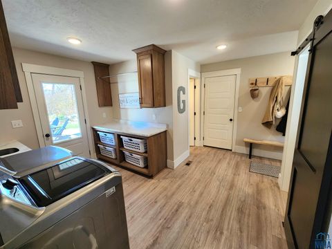 Tiny photo for 240 E. Meadow Dr, Sioux Center, IA 51250 (MLS # 830994)