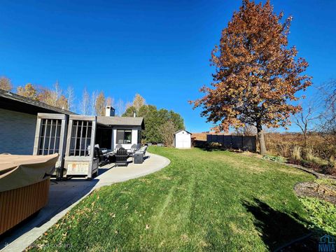 Tiny photo for 240 E. Meadow Dr, Sioux Center, IA 51250 (MLS # 830994)