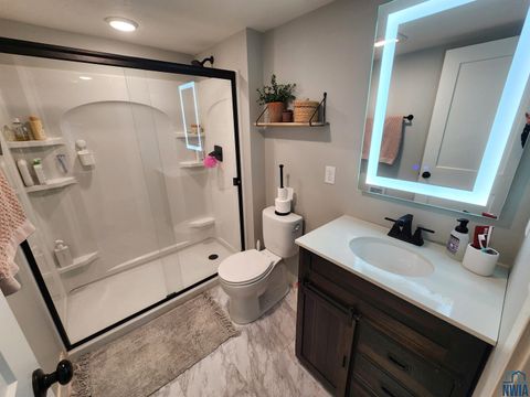 Tiny photo for 240 E. Meadow Dr, Sioux Center, IA 51250 (MLS # 830994)