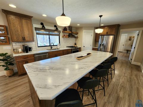 Tiny photo for 240 E. Meadow Dr, Sioux Center, IA 51250 (MLS # 830994)