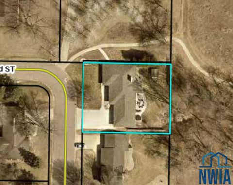 Tiny photo for 240 E. Meadow Dr, Sioux Center, IA 51250 (MLS # 830994)