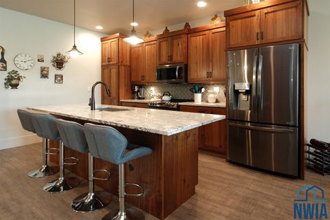 Tiny photo for 1351 13th Ave SE, Unit #44, Sioux Center, IA 51250 (MLS # 829152)