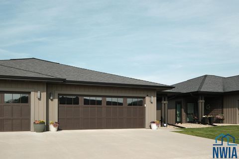 Tiny photo for 1351 13th Ave SE, Unit #44, Sioux Center, IA 51250 (MLS # 829152)