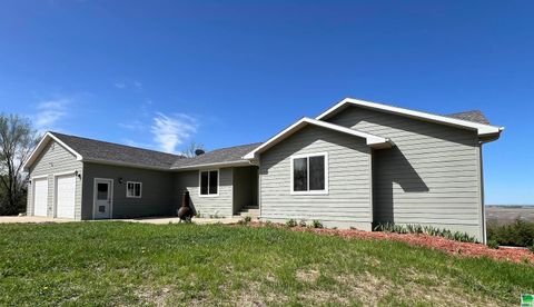 Single Family Residence in Vermillion SD 31354 Hillcrest Place.jpg