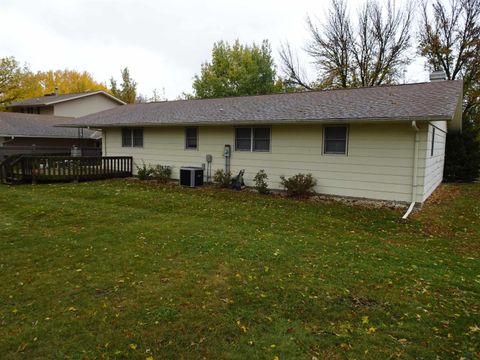 Tiny photo for 1350 E 6th Street, Sheldon, IA 51201 (MLS # 830823)