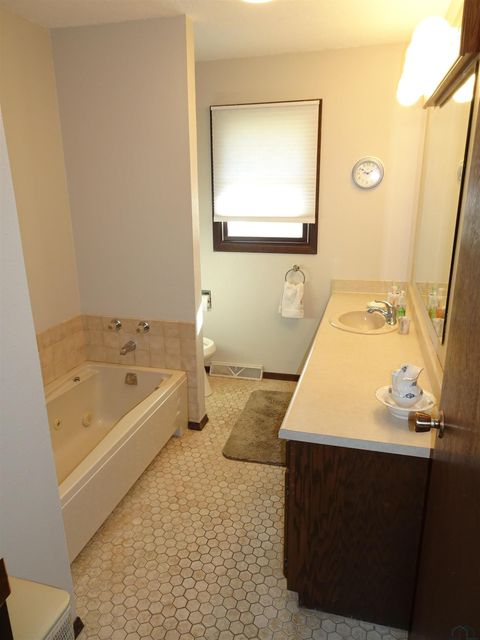 Tiny photo for 1350 E 6th Street, Sheldon, IA 51201 (MLS # 830823)