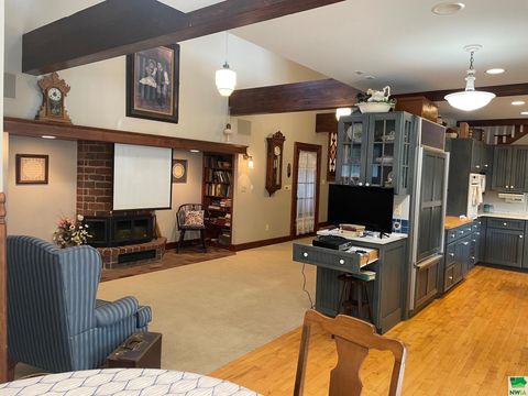 Tiny photo for 417 6th Ave, Sheldon, IA 51201 (MLS # 815247)