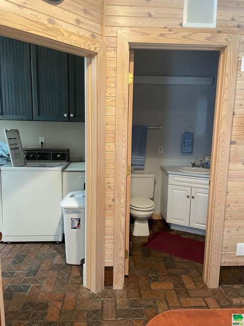 Tiny photo for 417 6th Ave, Sheldon, IA 51201 (MLS # 815247)