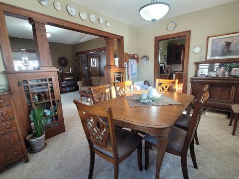 Tiny photo for 702 7th St, Sheldon, IA 51201 (MLS # 831689)