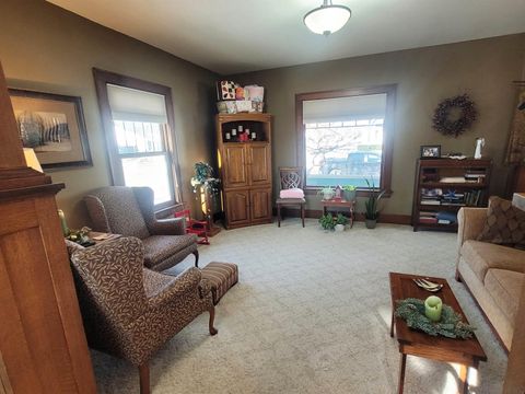 Tiny photo for 702 7th St, Sheldon, IA 51201 (MLS # 831689)